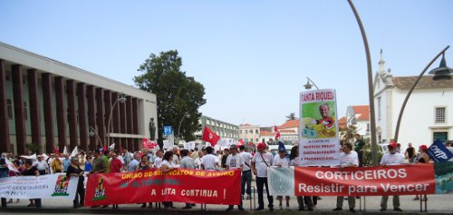 Manifestação de 8 de Julho de 2010, junto ao Palácio da Justiça, frente ao Governo Civil